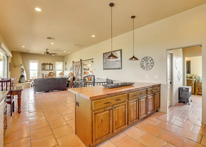 'the Hideaway' - Santa Fe-style In Rio Verde! Rio Verde