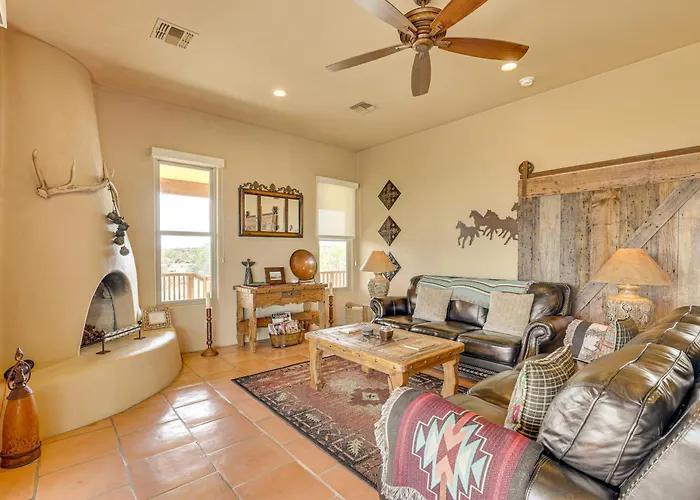 'the Hideaway' - Santa Fe-style In Rio Verde! *