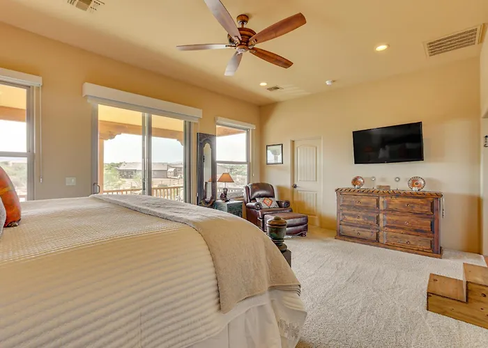 'the Hideaway' - Santa Fe-style In Rio Verde!