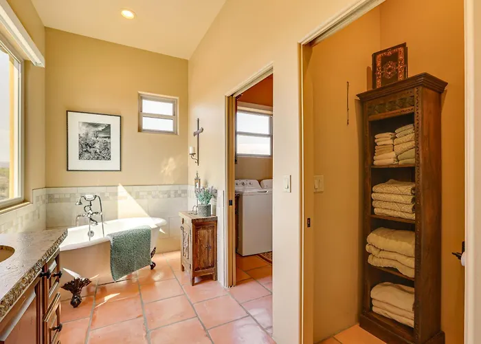 Holiday home 'the Hideaway' - Santa Fe-style In Rio Verde!