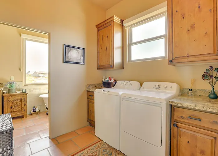 'the Hideaway' - Santa Fe-style In Rio Verde!